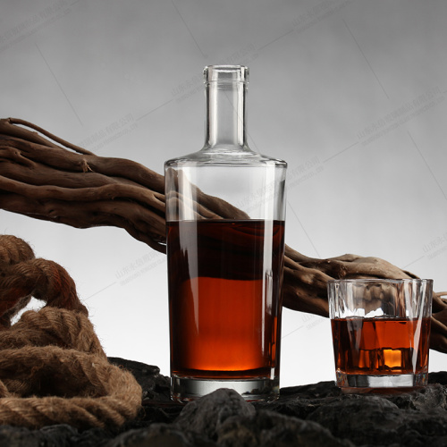 Bottiglia di liquore a vetro vuoto di alta qualità all'ingrosso