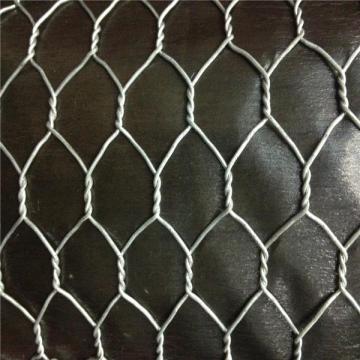 Malha de arame hexagonal para aviários com revestimento em pvc