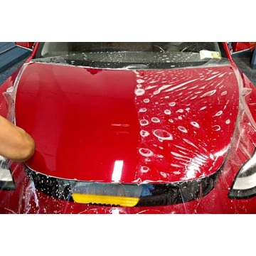 Détaillant de la voiture film de protection de la peinture