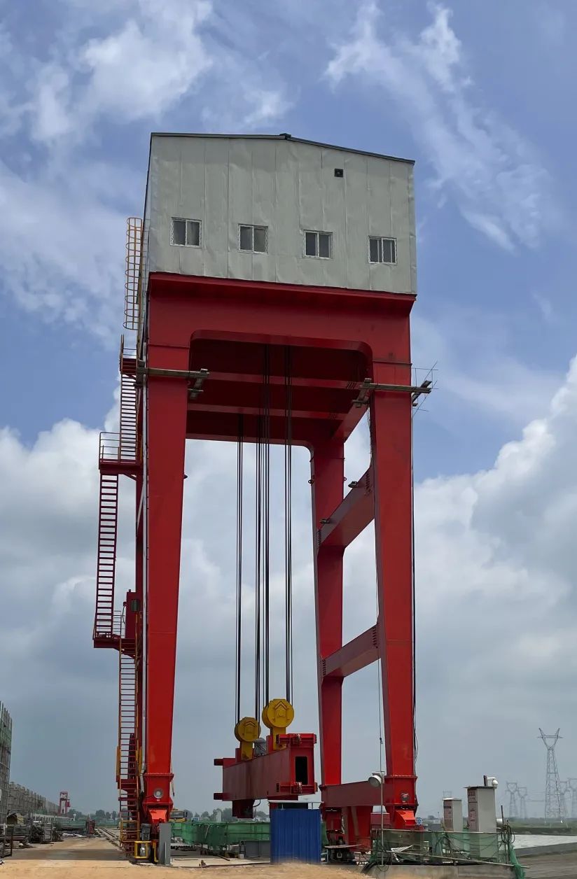 Dam-gantry-crane