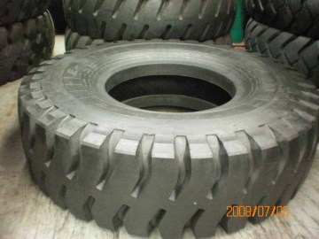 Bias tire 2100-33