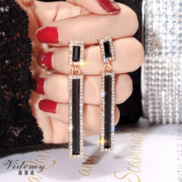 Trendy Black Diamond Square Drop Earring Design