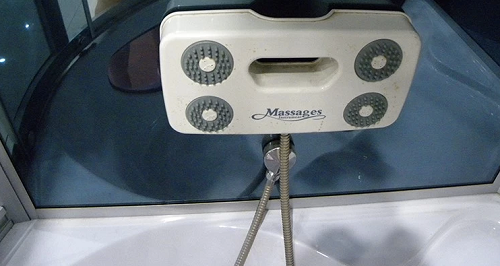 Luxury Cheaper Hydromassage Steam Shower Room