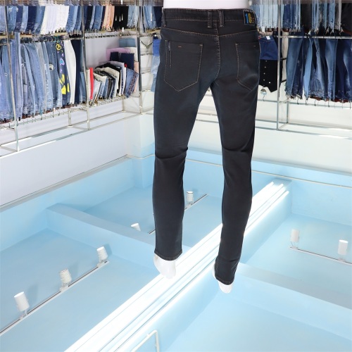 Schwarze Männer schlanke Jeans Großhandel