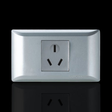 gniazdo 3 pin