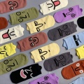 Calcetines náuticos versátiles con expresiones divertidas