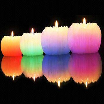 Paraffin Candle Lights, Customized Designs are Available