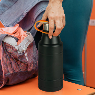 Botella de agua aislada de vacío de 750 ml al por mayor de 750 ml