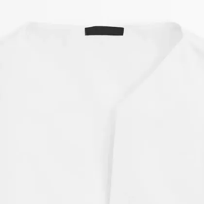 Women's elegant and versatile poplin sleeveless shirt