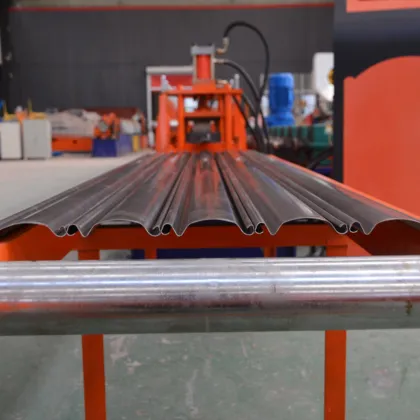 china products tray colorbond metal flying saw door roll forming machines