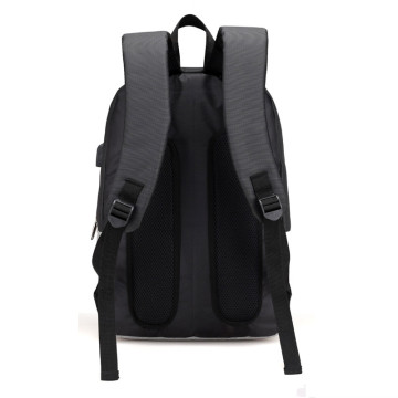 ผู้ชายมัลติฟังก์ชั่นกันน้ำ Laptop Travel Backpack