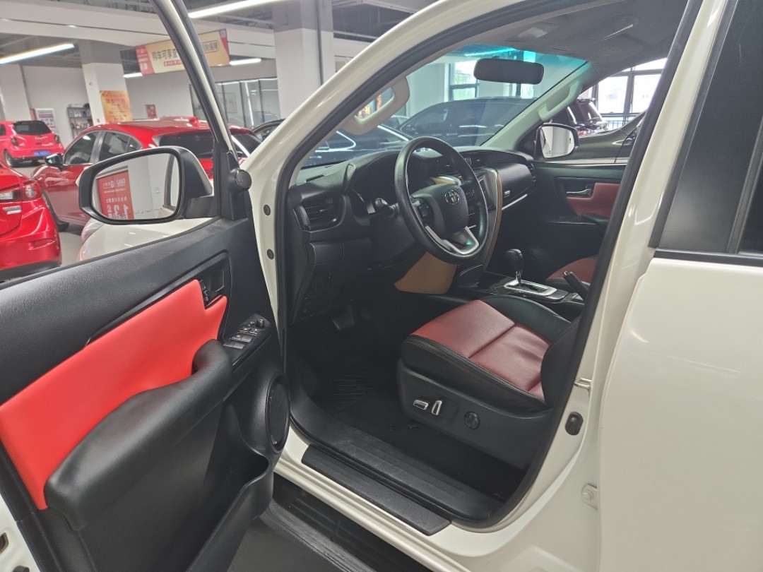 Toyota Fortuner 2016 Model