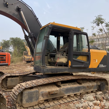 Used Hyundai 225 Excavator - 90% New Korean Import with EPA and CE Certification