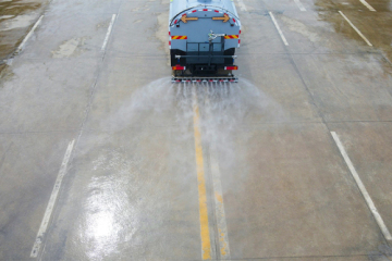 Dongfeng Tianlong Road Cleaning Vehicle 12.6m ³