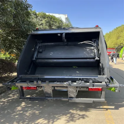 Brand New DONGFENG 9 Cubic Compactor Garbage Container Lift Trucks