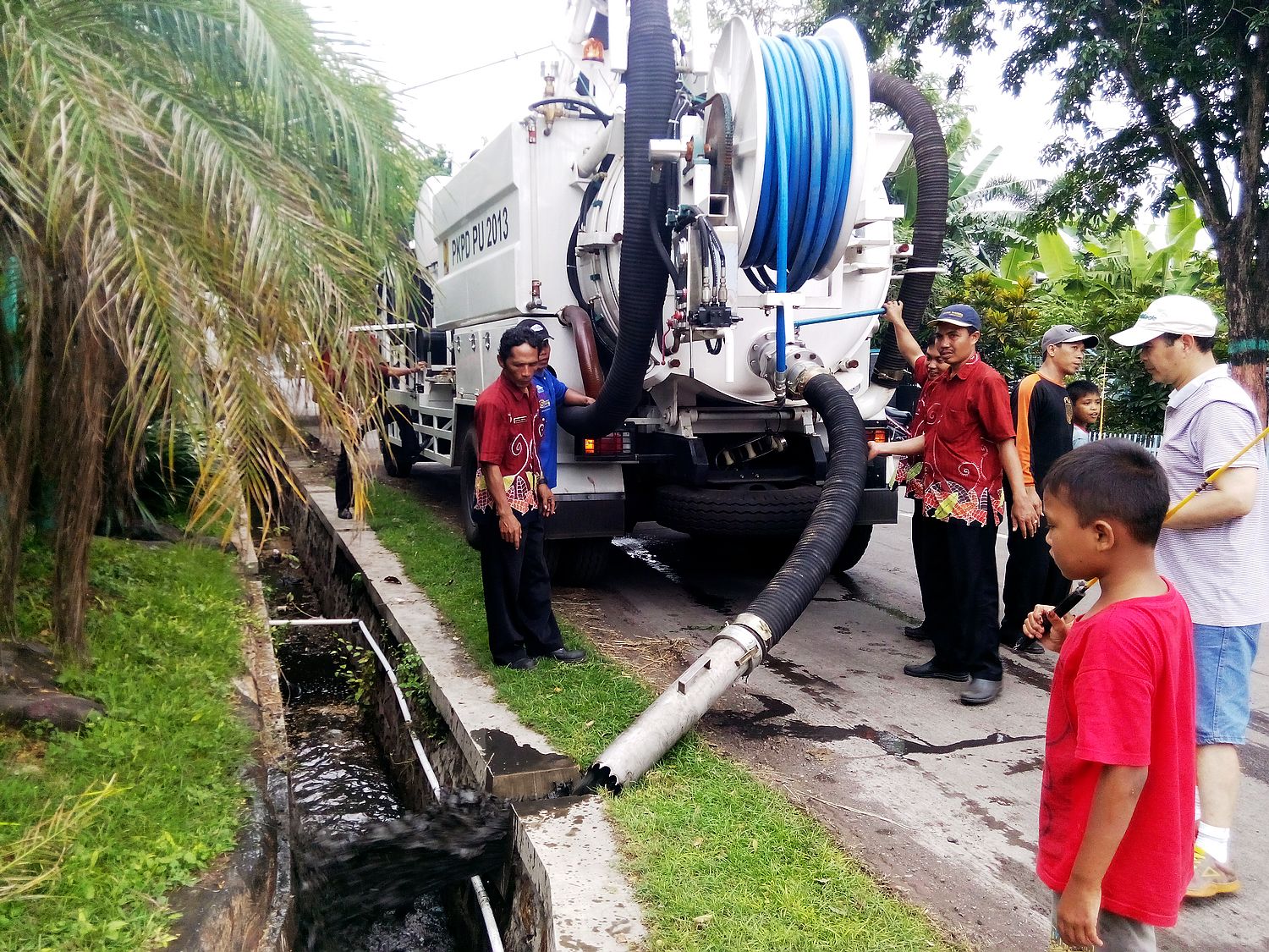 Combined Vacuum Jetting Truck (2)