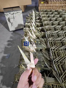 아연 도금 날카로운 반 등반 강벽 스파이크