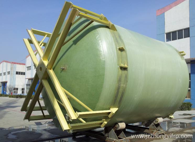 FRP TANKS WITH AGITATOR GRP