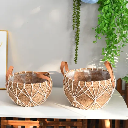 Stylish Grass Woven Flower Pots and Baskets for Balcony Gardens