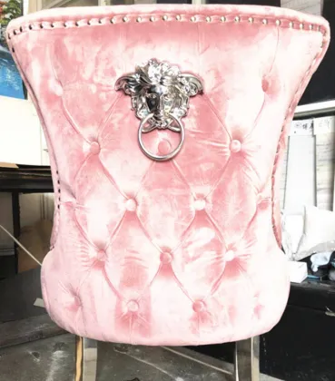 Wholesale Gold Medusa Head Buckles: Elegant Decorations for Medusa-Themed Dining Chairs and Sofas