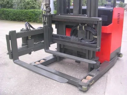 Narrow aisle forklift