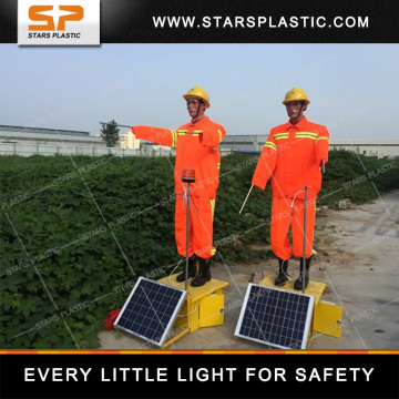 Automatic swing Solar Road robot with strobe warning light