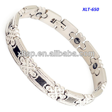 XLT-650 man made Chinese knot titanium bracelet