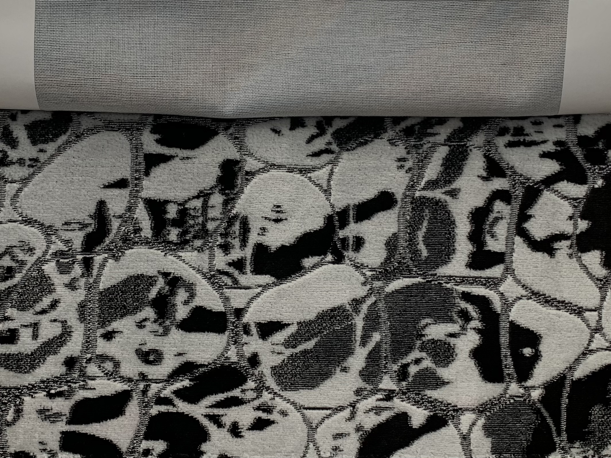 Cut pile fabric