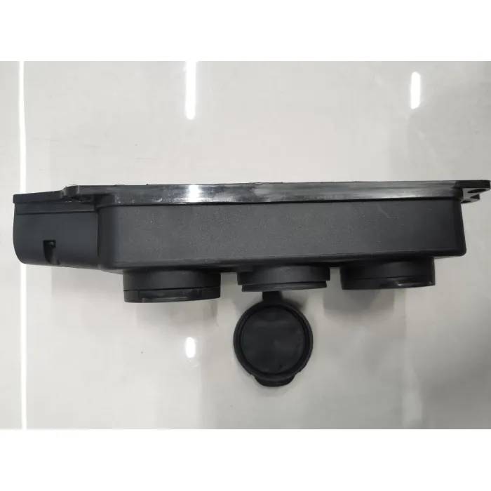 Soket Karet Tiga Arah dengan Desain Murah