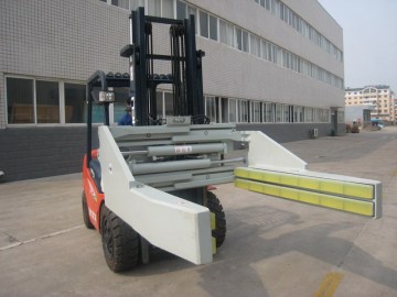 Forklift with Block Clamp