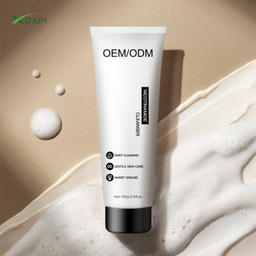 Trending Organic Skin Care: Whitening Nicotinamide Facial Cleanser for Women