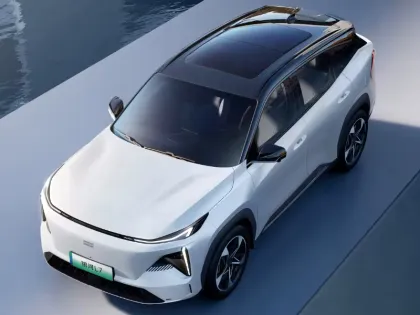 2024 Geely Yinhe Galaxy L7: 1.5T Hybrid 5-Seater New Energy Vehicle
