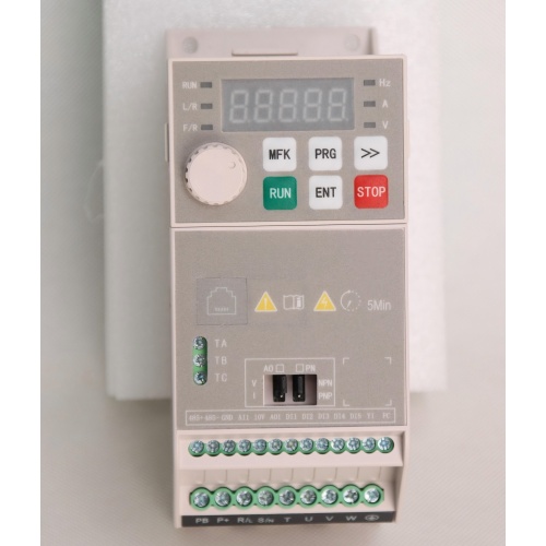 Простой регулятор скорости двигателя с технологией VFD