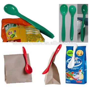 Spoon with clip