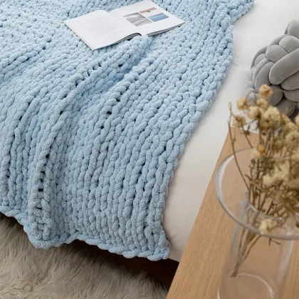 Amazon: Stylish Home Decor - Crochet Cable Weighted Chenille Chunky Knitted Blankets