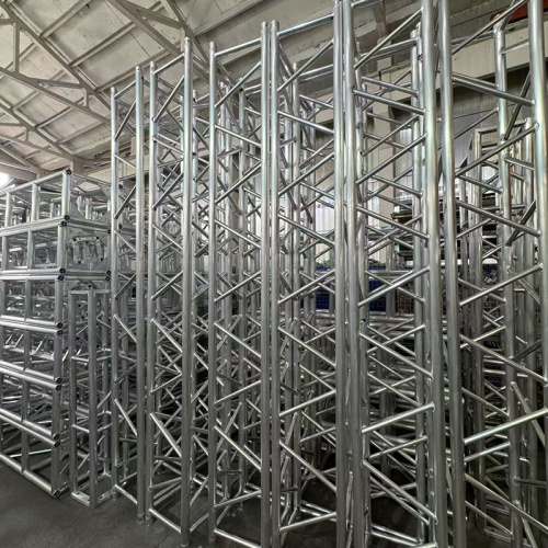 지붕 구조용 관형 강철 트러스