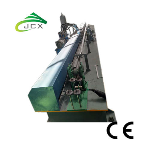 Tiếp xúc với hệ thống Tee lưới Making Machine