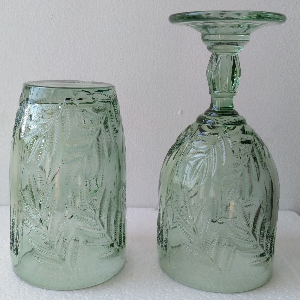 The Unique Design Leaves Patterned Green Glass1