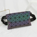 Tas makeup kulit PU bercahaya geometris kustom