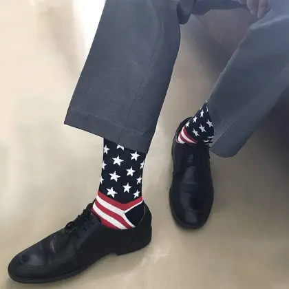 2025 Men's Novelty American Flag Dress Socks - Patriotic Freedom USA Pattern Mid Calf Crew Socks
