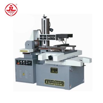 Kleine CNC -Drahtschneidemaschine DK7730