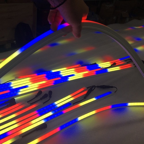 Lâmpada fluorescente fluorescente colorida de néon flexível