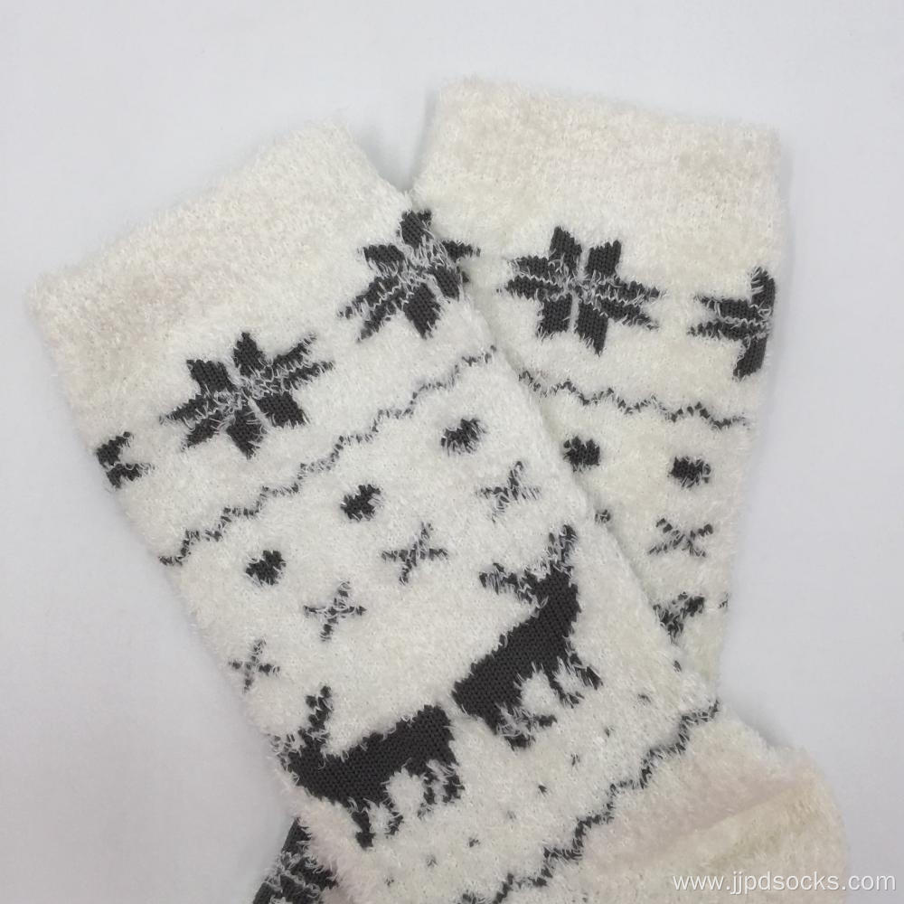 Classical deer feather yarn cosy socks
