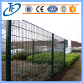 Hot dipped galvanized welded wire mesh fence