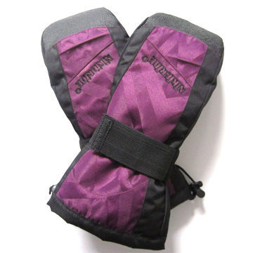 Ladies' poly ski mittens with polyester shell