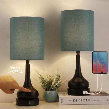 Lampade per comodini con doppie porte di ricarica USB