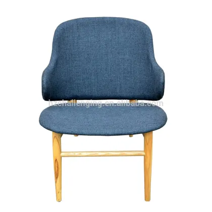 D006 Arne jacobsen chair