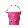 Hollowed-out heart-shaped mini bucket