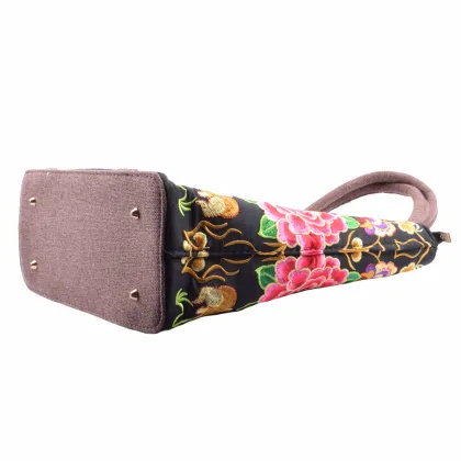 OEM new ladies casual shoulder vintage bag women long shoulder embroidery bag