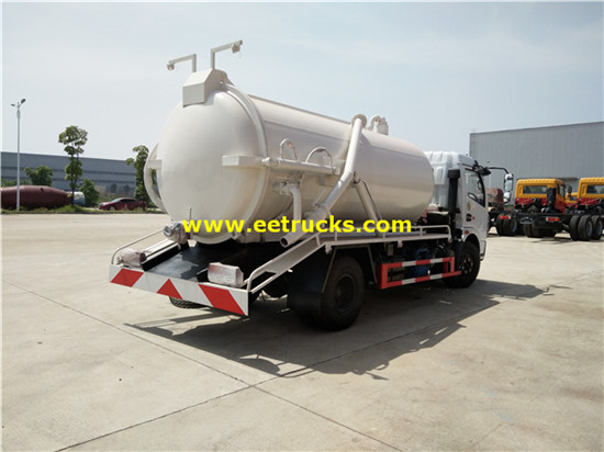 Dongfeng 5000 Liters Feces Vacuum Trucks